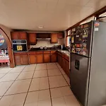 acogedor Hostal usaquen la parada del tren
